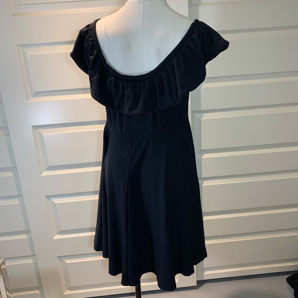 Black Off Ruffle Shoulder Midi Dress Ribbed Flare A-Line Sz Xl - Picture 5 of 8